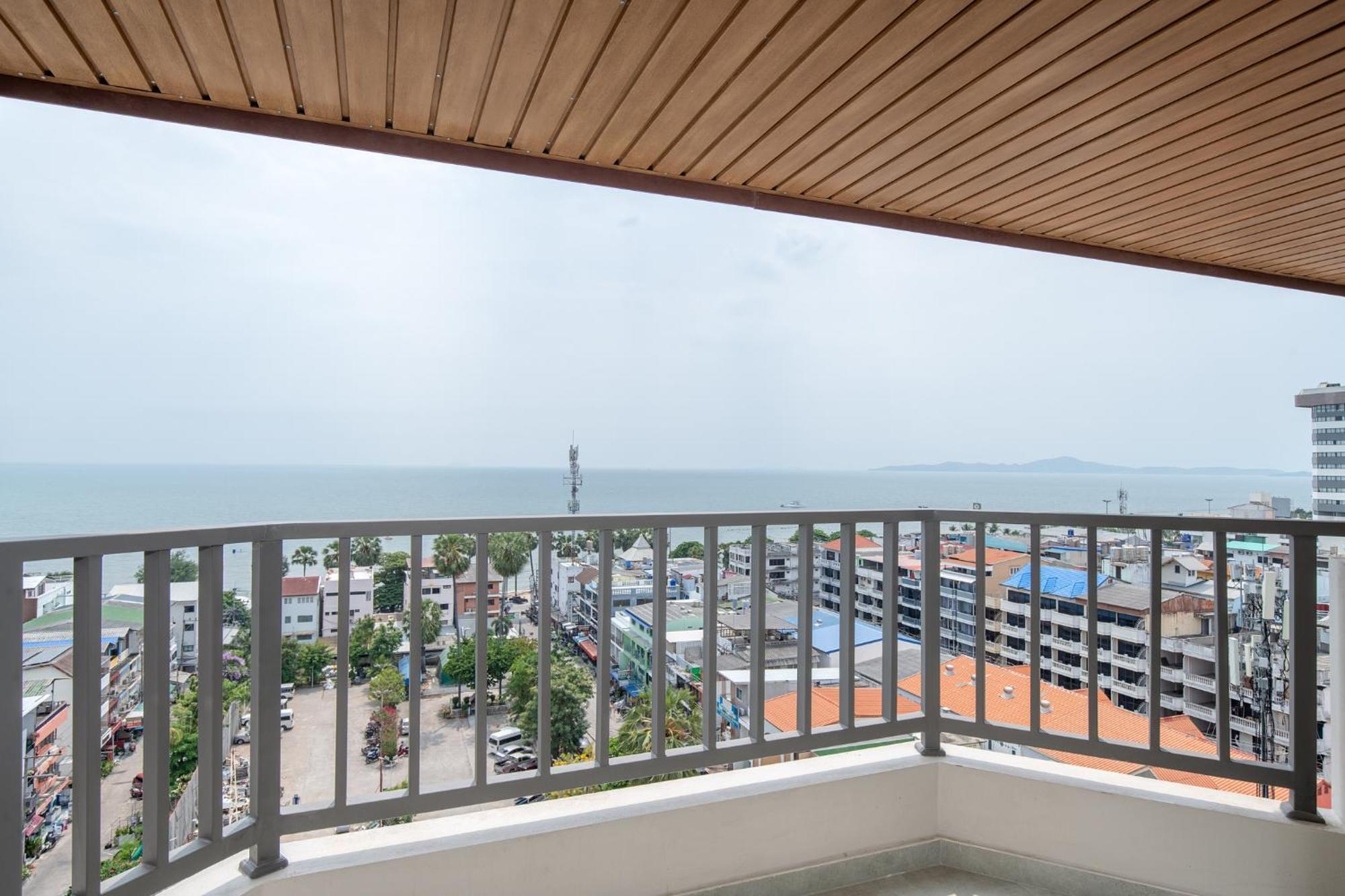 Jomtien Thani Hotel Exterior photo