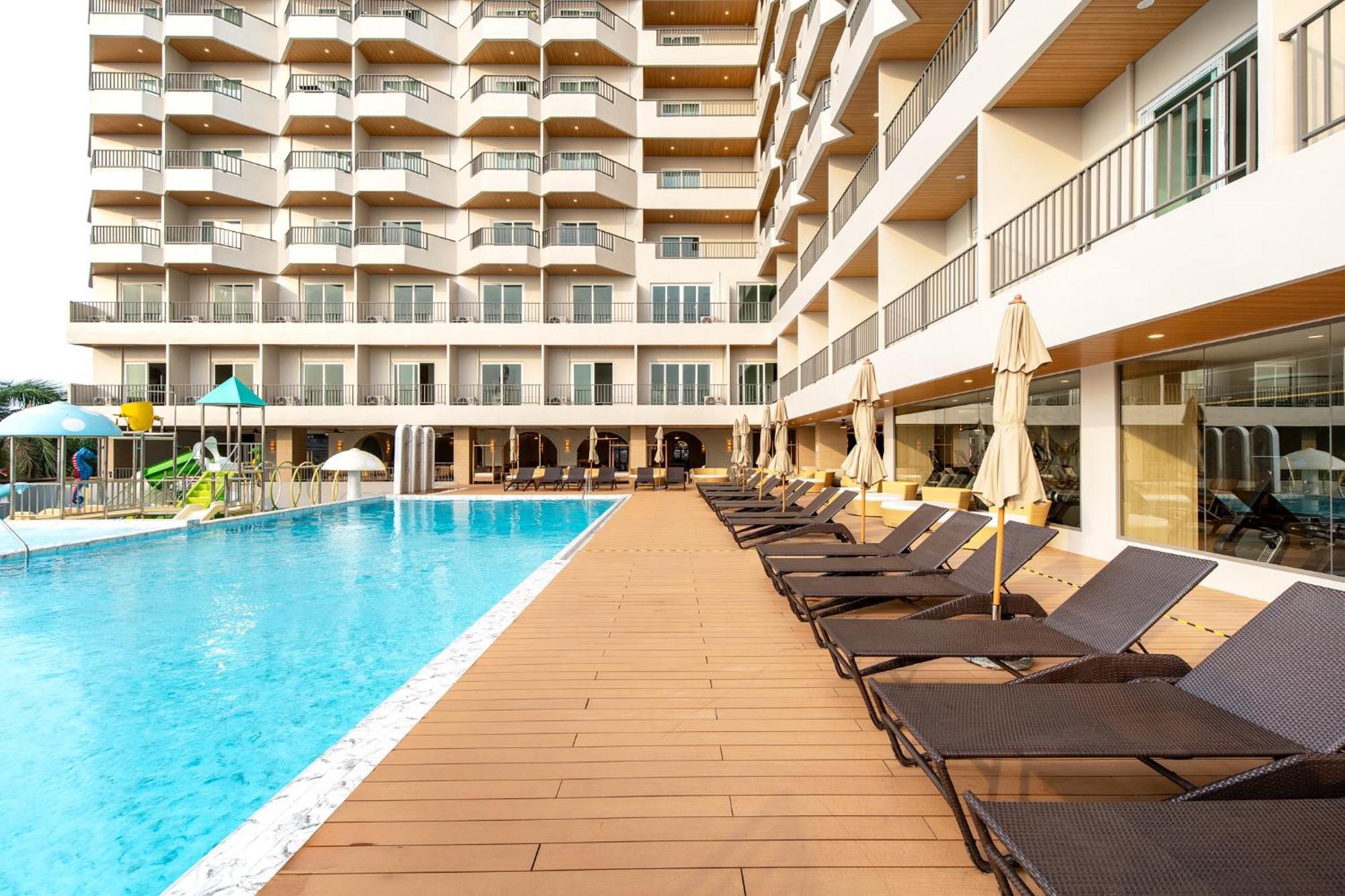 Jomtien Thani Hotel Exterior photo